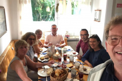 b8fae89a-b922-4838-9824-83d843481d2f-resized