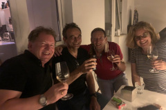 4b958ed6-15a6-4395-b217-d57a392e2e14-resized