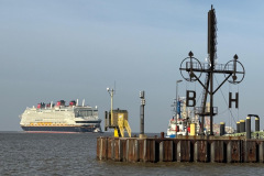 abdcfa13-41fe-4619-b5c0-9e6633978a6b-resized